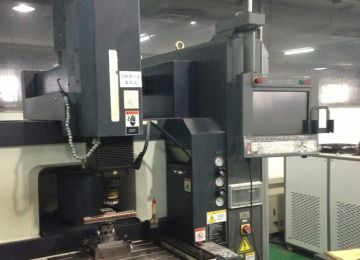 鏡面火花機(jī)油和普通火花機(jī)油有什么區(qū)別？【仁光智能】