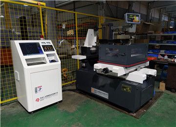 線切割機(jī)床上絲過程-仁光智能 線切割機(jī)床上絲過程-仁光智能